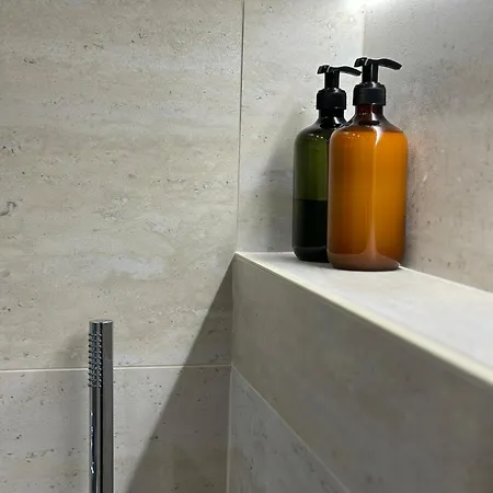 Luxury * Τίρανα